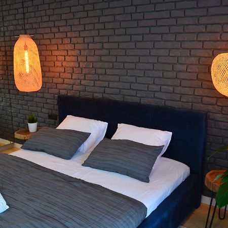Last Floor Apartment - Krakow City Center Close To Old Town المظهر الخارجي الصورة